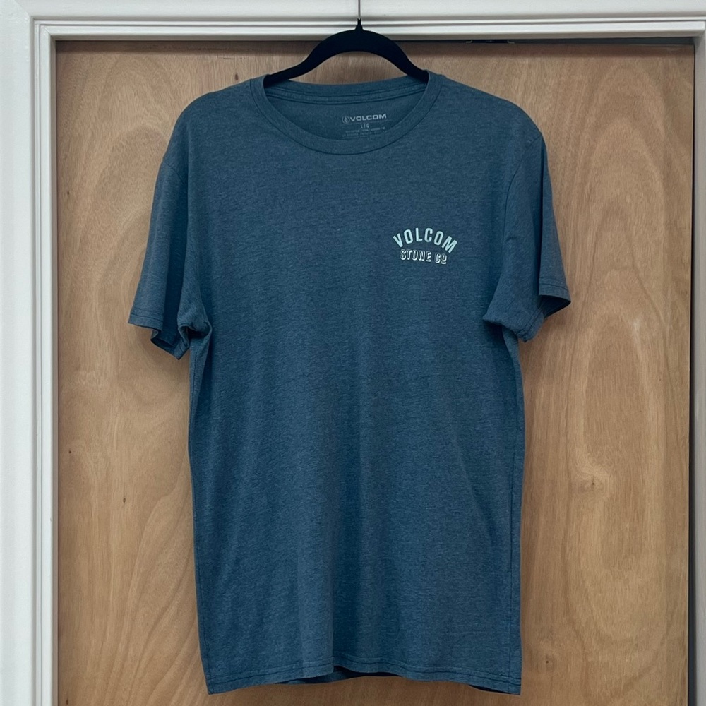 Volcom Top - Picture 1 of 4